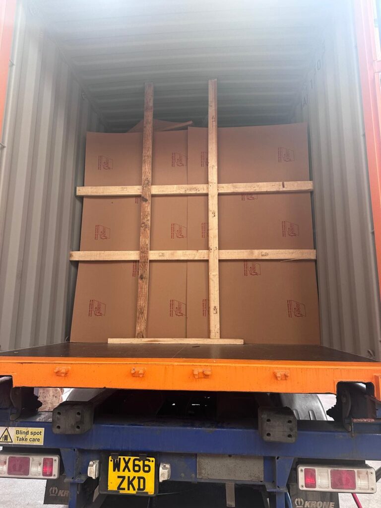 trunk-logistics-essex-depot-international-removals-new-zealand